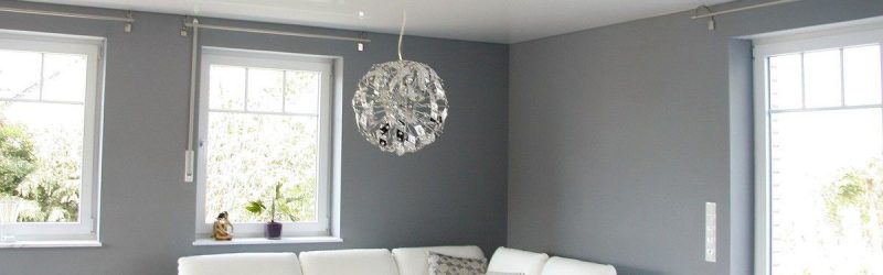 Как выбрать компанию для установки натяжных потолков?